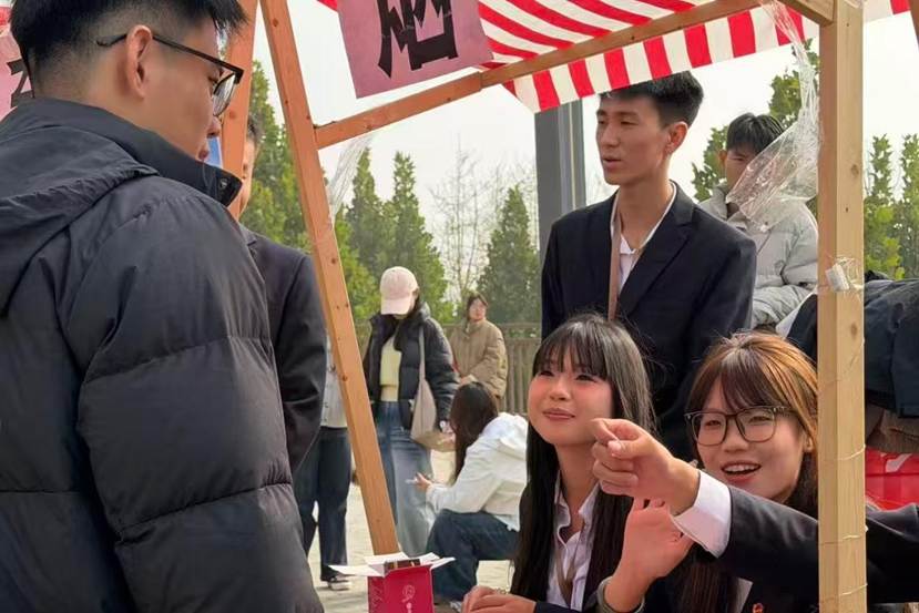 0f1645191cee796581beb2a8c35a60e6