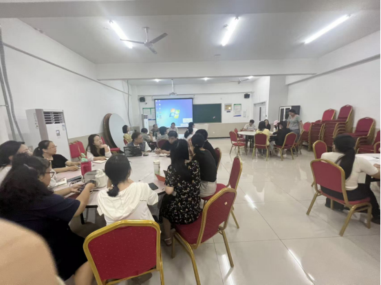 经济管理学院召开秋季开学综合大检查会议